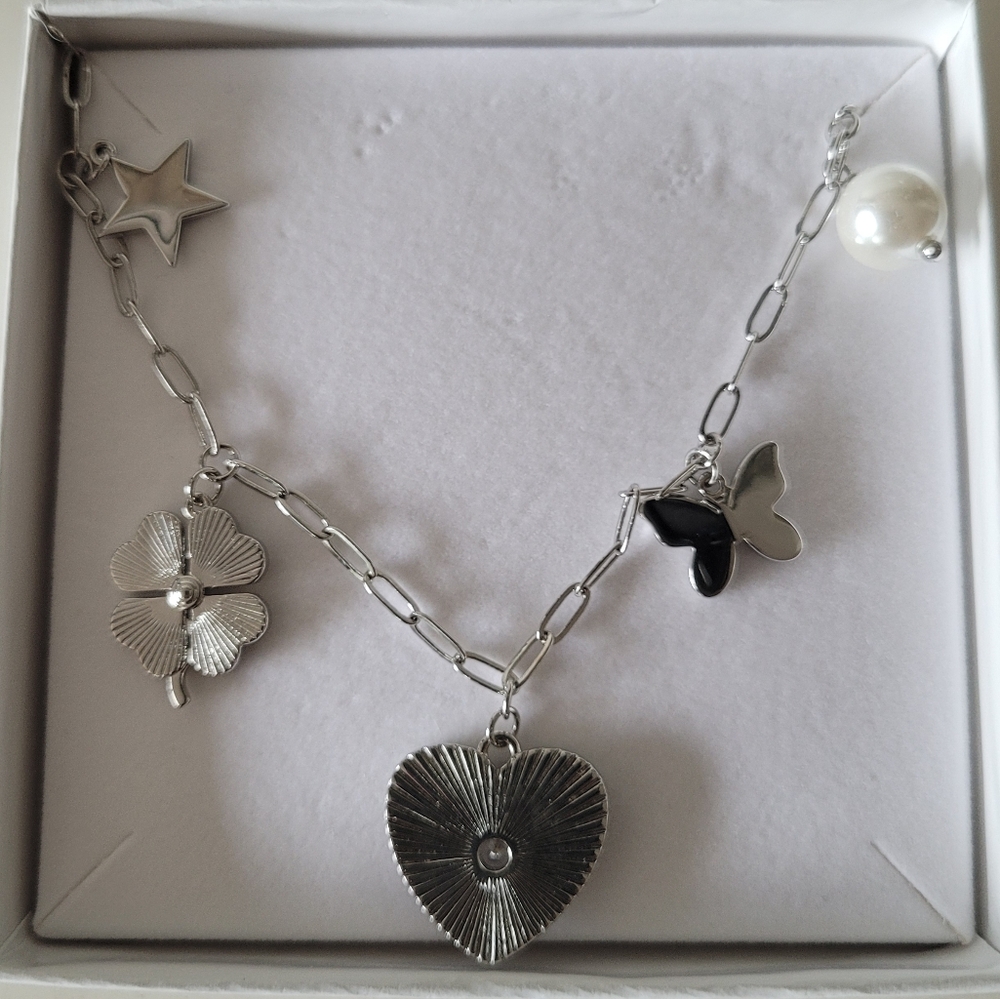 JENNIFER MILLER Heart Charm Necklace - Picture 3 of 8